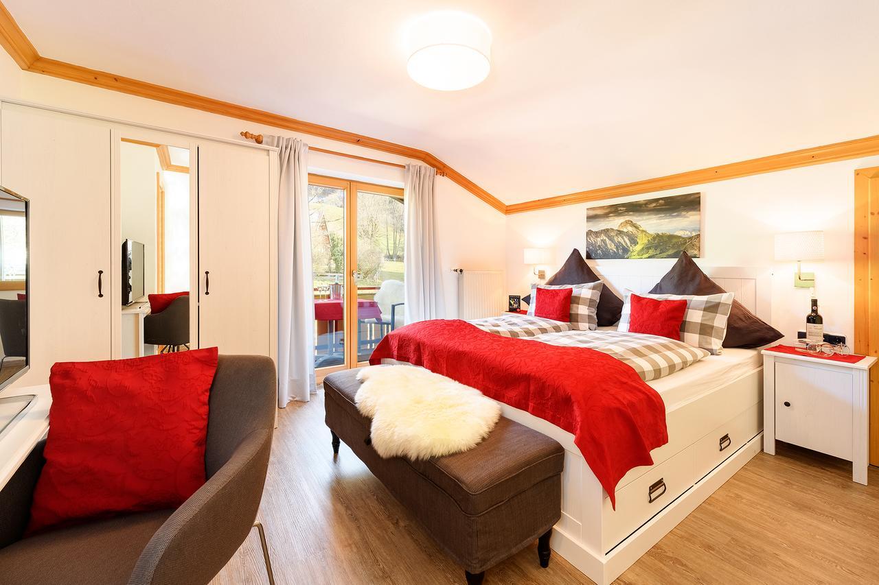 "Haus Berktold" - Annehmlichkeiten Von 4-Sterne Familien-Und Wellnesshotel Viktoria Koennen Mitbenutzt Werden Oberstdorf Ngoại thất bức ảnh