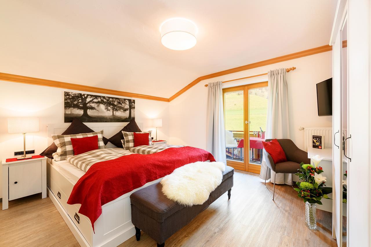 "Haus Berktold" - Annehmlichkeiten Von 4-Sterne Familien-Und Wellnesshotel Viktoria Koennen Mitbenutzt Werden Oberstdorf Ngoại thất bức ảnh