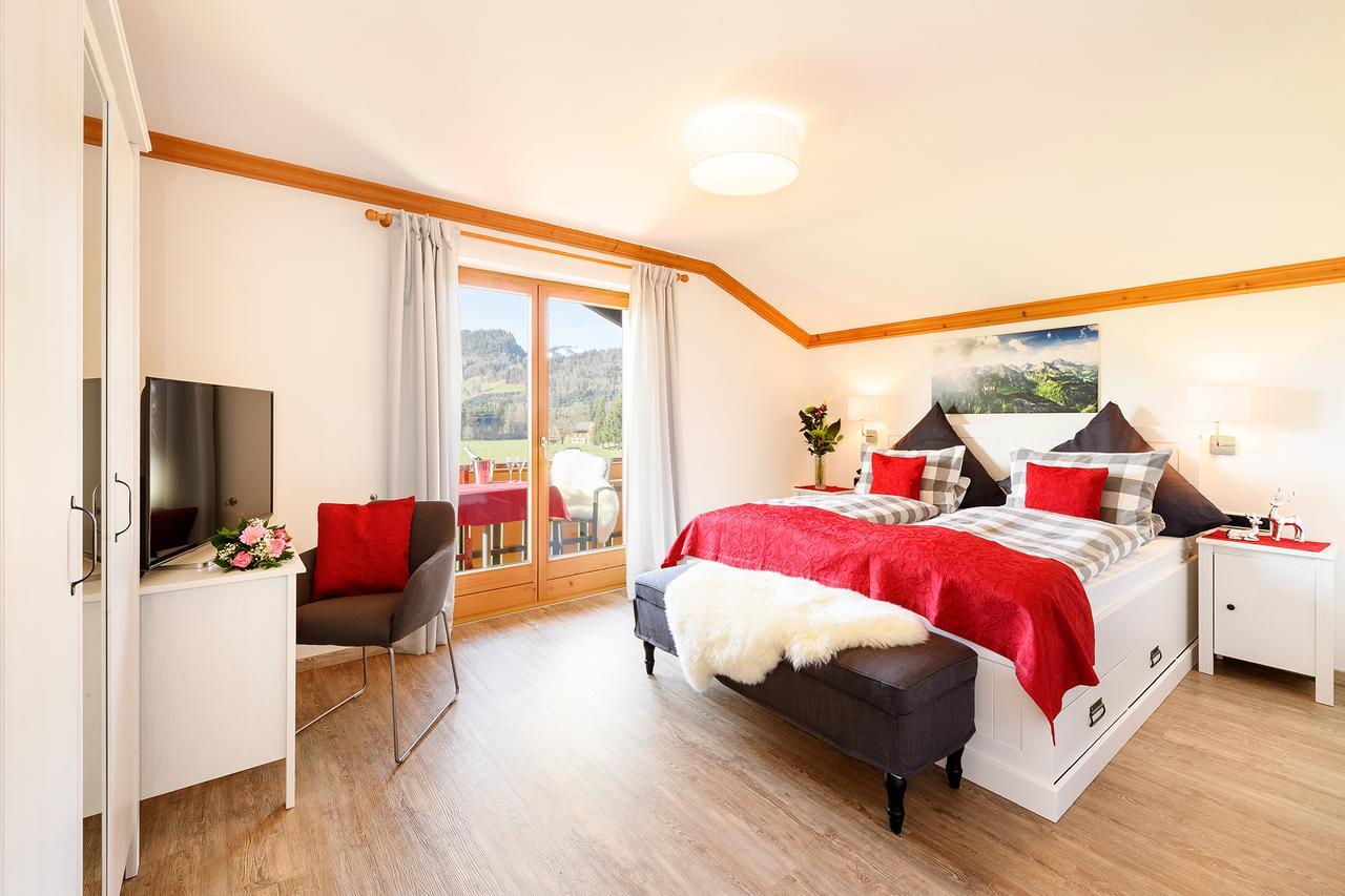 "Haus Berktold" - Annehmlichkeiten Von 4-Sterne Familien-Und Wellnesshotel Viktoria Koennen Mitbenutzt Werden Oberstdorf Ngoại thất bức ảnh
